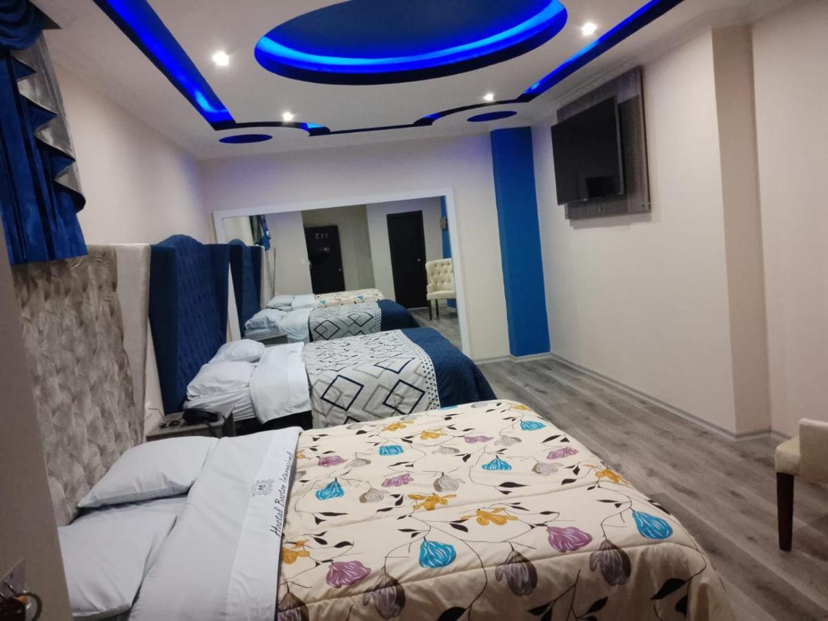 Hostal Boston 2 Кито Екстериор снимка